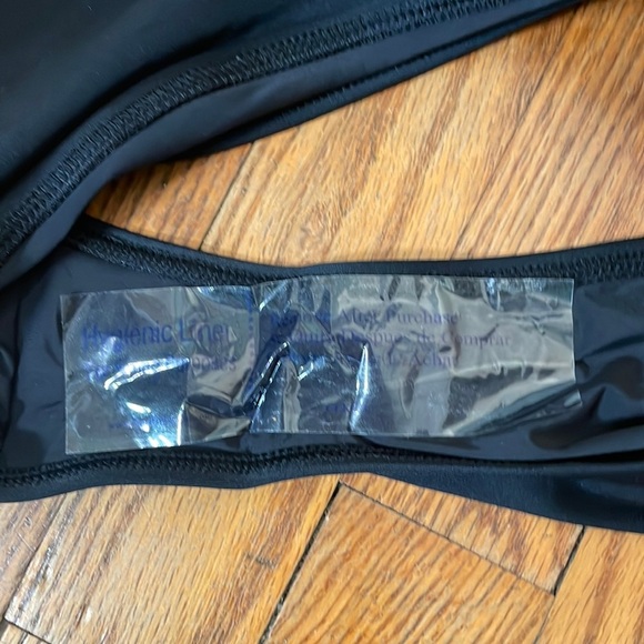 Andie Swim The Cheeky Malibu One Piece Swimsuit Black size S NWT - Picture 7 of 8